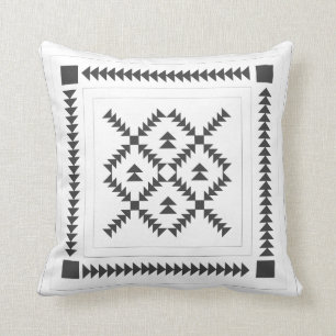 Quiltblock geometrisk design i svart och vitt kudde