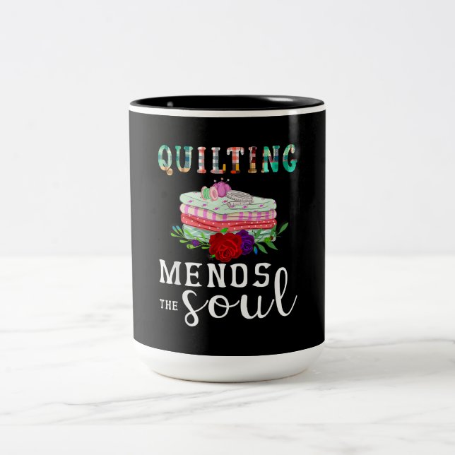 Quilting Mends Soul Quilter Gift | Kasta Älskare Två-Tonad Mugg (Center)