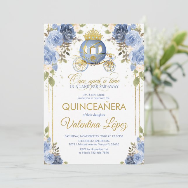 Quinceañera Baby Blue Blommig Cinderella Coach Inbjudningar (Stående Fram)