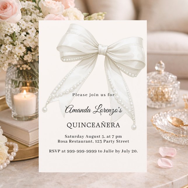 Quinceanera-båge elfenbensvitt kräm pärlor elegant inbjudningar (Skapare uppladdad)