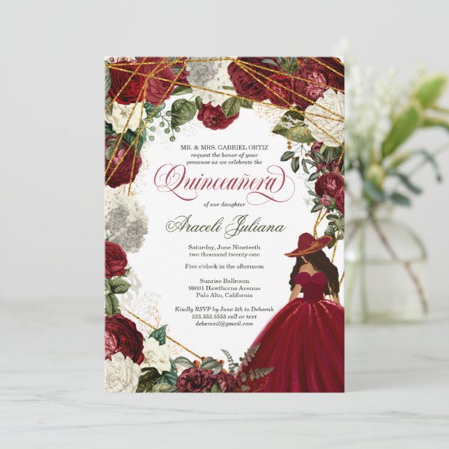 Quinceanera elegant charro burgundit vit blommigt inbjudningar (Stående Fram)