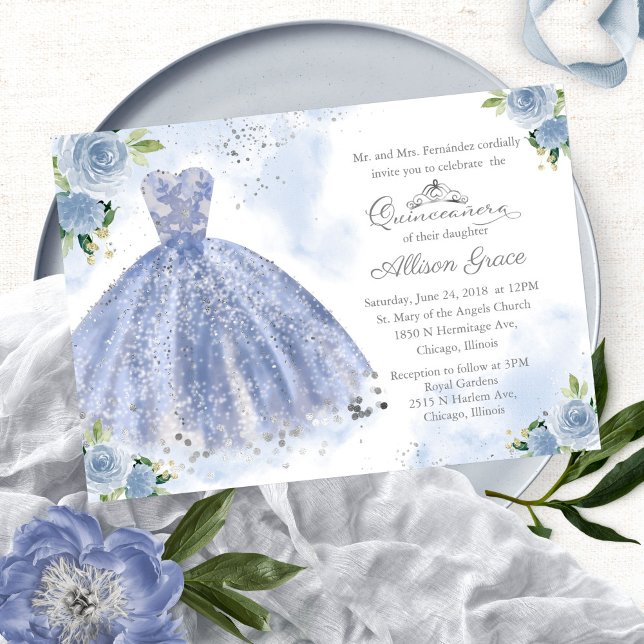 Quinceanera-inbjudan Bilingual Light Blue Gown Inbjudningar (Skapare uppladdad)