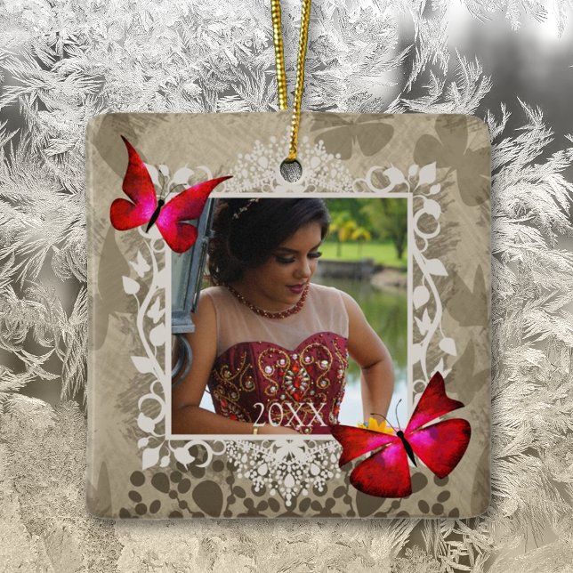 Quinceanera Keepsaki Gift, Red Butterflies Photo Julgransprydnad Keramik (mis quince anos red butterflies keepsake christmas ornament ruby red quinceanera gifts)