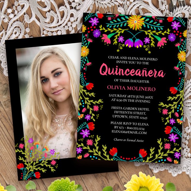 Quinceanera Mexican Fiesta Blommigt Black Photo Inbjudningar (Quinceanera invitation with photo, from my Mexican Fiesta Floral collection
)