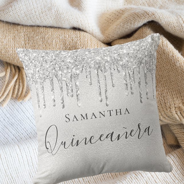 Quinceanera silver glitter droppar monogram namn kudde (Skapare uppladdad)