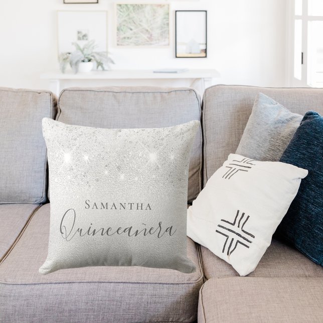 Quinceanera silver glitter stogrammogram namn kudde (Skapare uppladdad)