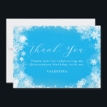Quinceanera Winter Wonderland Snowflake Blue Tack Kort<br><div class="desc">Vintervintern Quinceanera födelsedagskalas tack för att du har ett vackert kalligrafi omgivet av en lush snöflake och snö gräns. Snöflingor hamnar mot söt blå bakgrund. Du kan faktiskt ändra bakgrunden färg till valfritt färg. All återstående text kan redigeras. Denna punkt är en del av Winter Wonderland Snowflake-samlingen. Den innehåller de...</div>