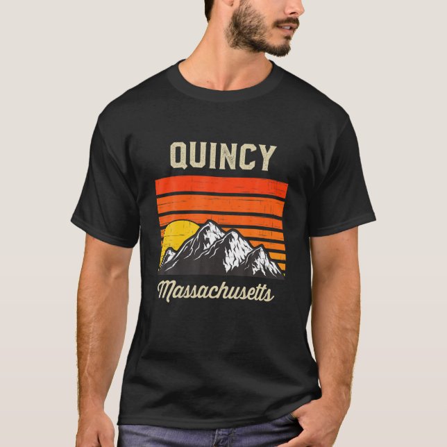 Quincy Massachusetts Hometown City State USA T Shirt (Framsida)