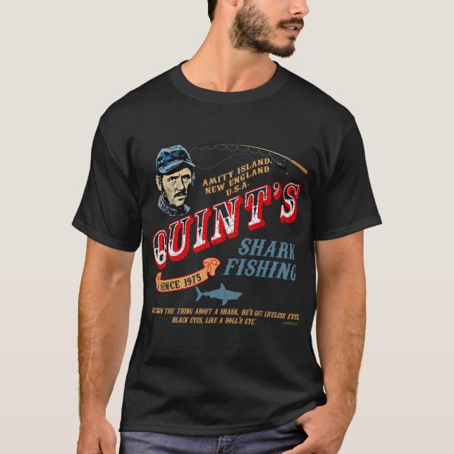 Quint's hajfiske trä (Universal Â© UCS LLC) T Shirt (Framsida)
