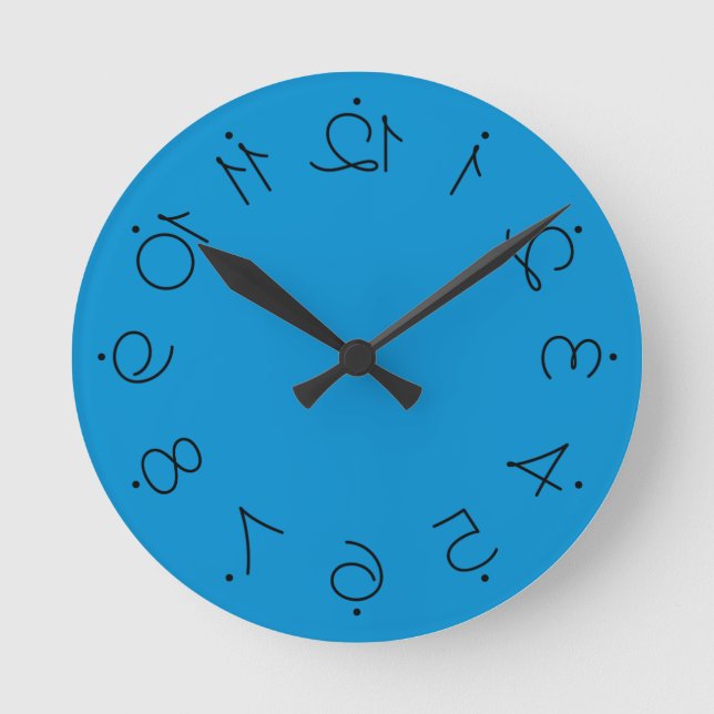 Quirky Blue med Vänd tråd Rund Klocka (Framsida)