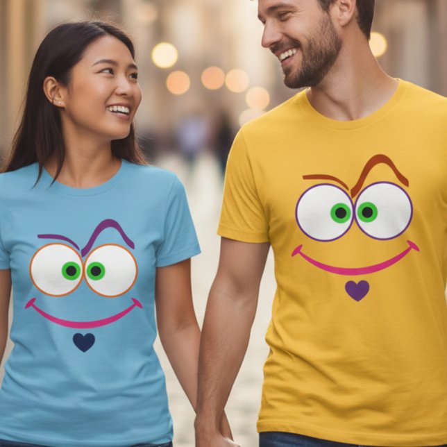 Quirky Minimalist Smiley Face Heart Graphic Art T Shirt (Skapare uppladdad)