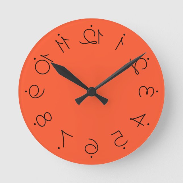 Quirky-Orange med vridna tvinda nummer Rund Klocka (Framsida)