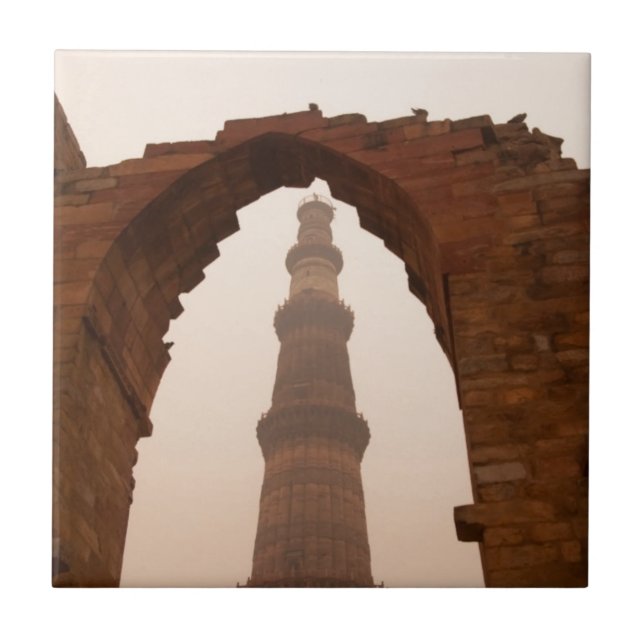 Qutub Minar i Delhi Kakelplatta (Framsidan)
