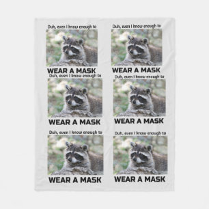 Raccoon Covid ber om en masktäckning Fleece Blank