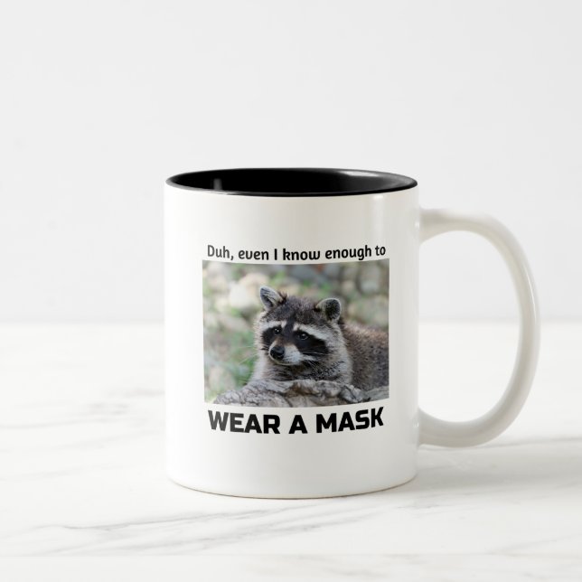 Raccoon Covid Metaphor Pour the Java Two Tone Coff Två-Tonad Mugg (Höger)