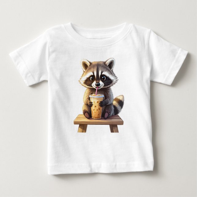 Raccoon Drinking Iced Coffee T Shirt (Framsida)