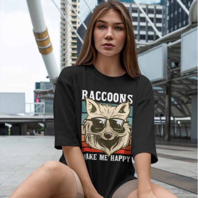 Raccoon Eating Ramen T Shirt (Skapare uppladdad)