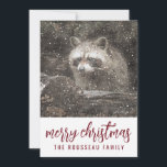 Raccoon in Winter Snö jul Helgdag Julkort<br><div class="desc">Rasionen på vintern snö,  helgdag julkort. Lägg till din familj namn. Vildmarken stil.</div>