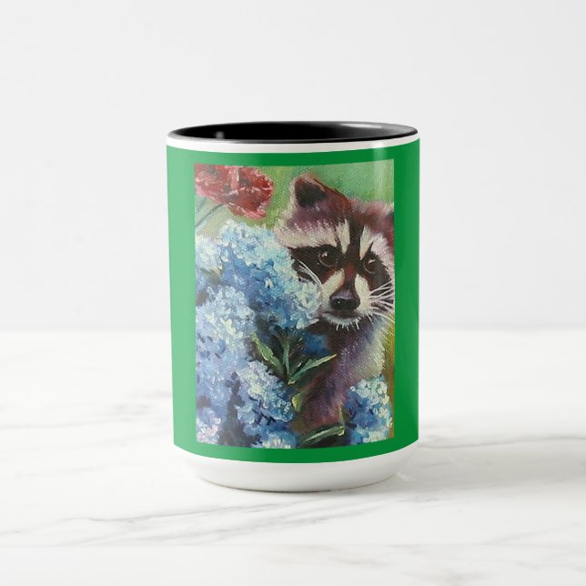 Raccoon och Blue Hydrangeas MUGG (Center)