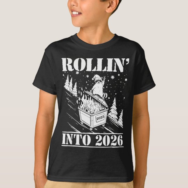 Raccoon Rolling Into 2026 Happy New Year 2026 Funn T Shirt (Framsida)