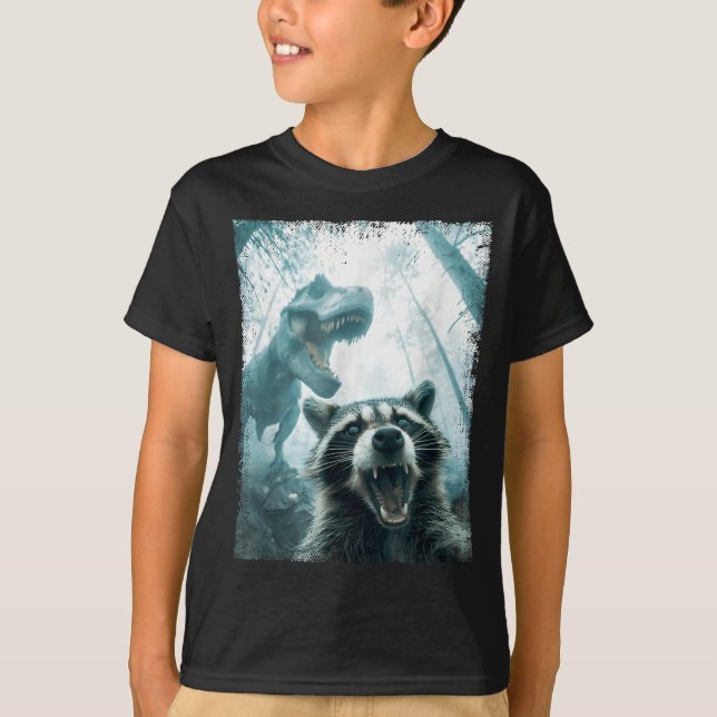 Raccoon Selfie With Tyrannosaurus T Rex Adventure  T Shirt (Framsida)