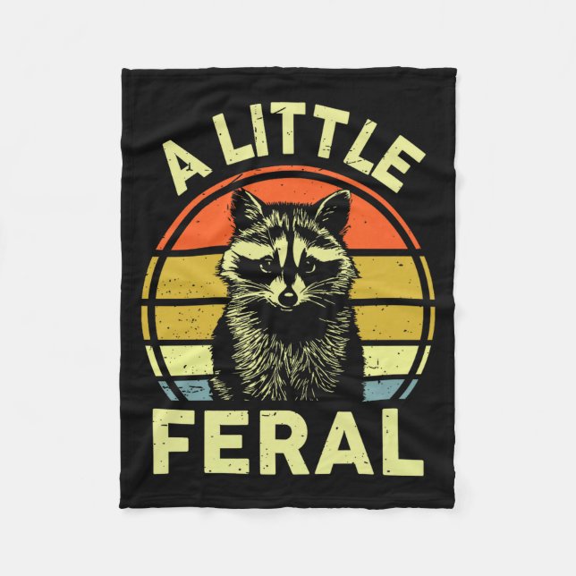 Raccoon-shirt A Little Feral Funny Raccoon Premium Fleecefilt (Framsidan)