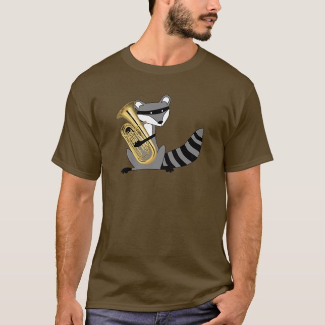 Raccoon som leker euphoniumen tee (Framsida)