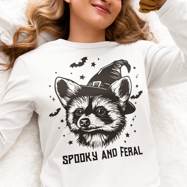 Raccoon Spooky and Feral Halloween witch T Shirt (Skapare uppladdad)