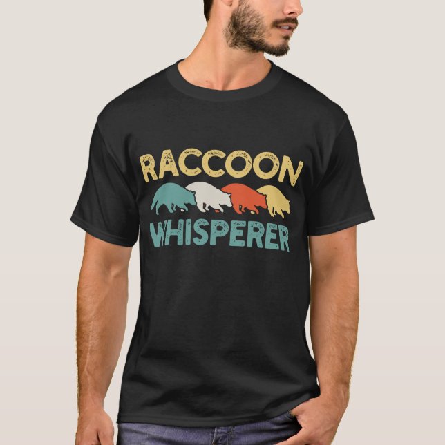 Raccoon Whisperer Retro T Shirt (Framsida)