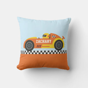 Racer i orange och gul tävlingsbil pojkrum kudde