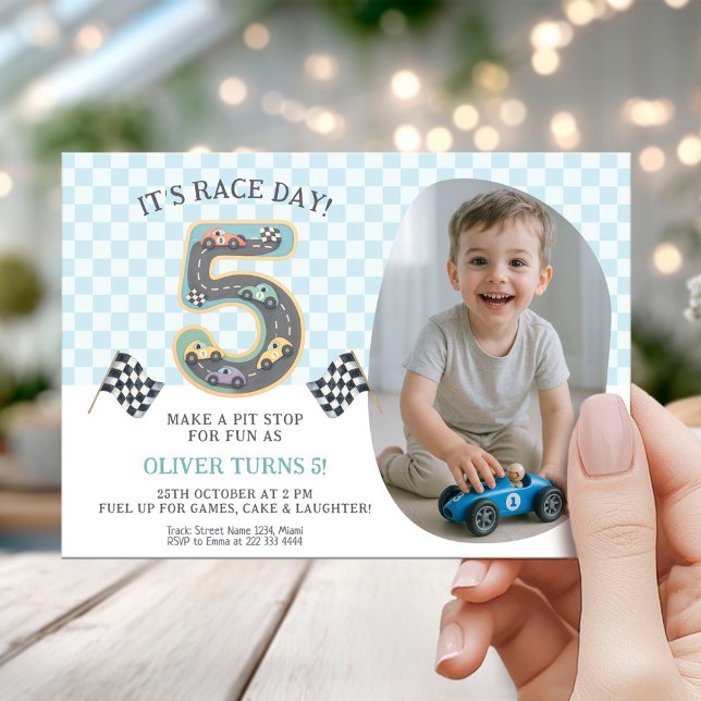 Racerkärra tema 5-års födelsedagsfest inbjudningar (Skapare uppladdad)