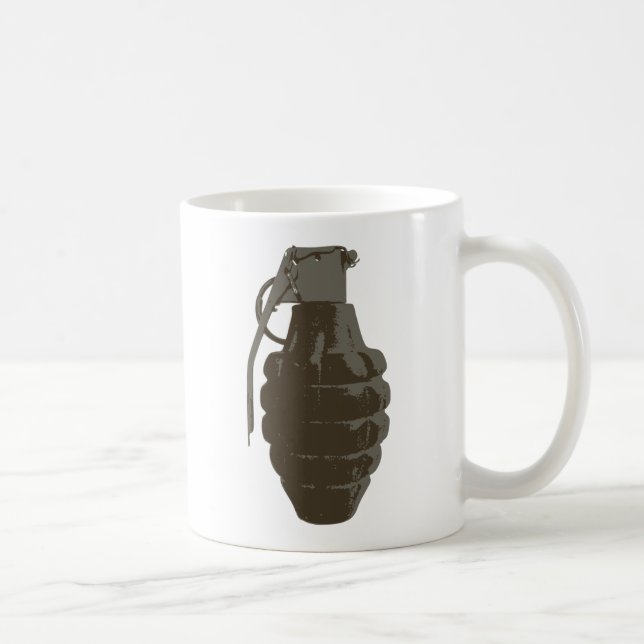 Räcka granatkrigmilitären bombarderar arméflottor kaffemugg (Höger)