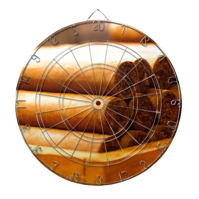 Räcka rullande cigarrer från den LaRomana dr.en Piltavla (Framsidan)