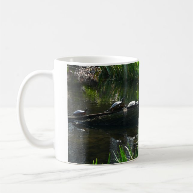 Rad av gröna sköldpaddor Naturfoto Kaffemugg (Vänster)