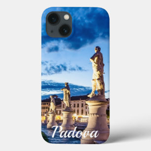 Rad med belysta statyer i Padova