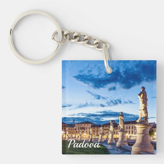 Rad med belysta statyer i Padova (Framsidan)