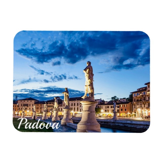 Rad med belysta statyer i Padova Magnet (Horisontell)