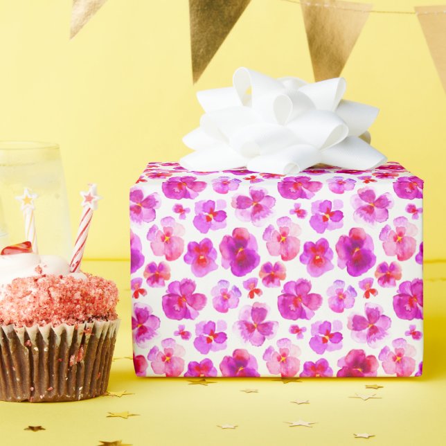 Radbyte för blommigt av vattenfärgsbilder på rosa  presentpapper (Födelsedagsfest)