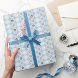 Radbyte för söt blåvit julklapp i snöflingor presentpapper