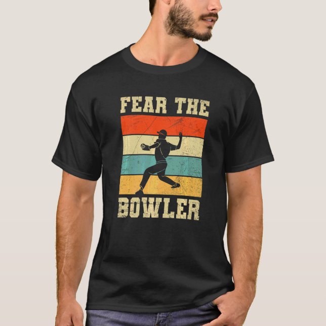 Rädda den Bowlareare offerten för ditt Cricket Pla T Shirt (Framsida)