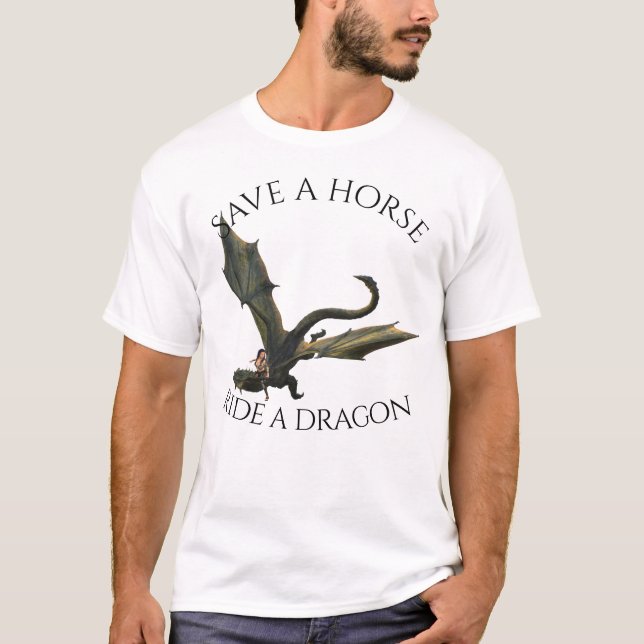 Rädda en häst Ride a Dragon Woman Rider T Shirt (Framsida)