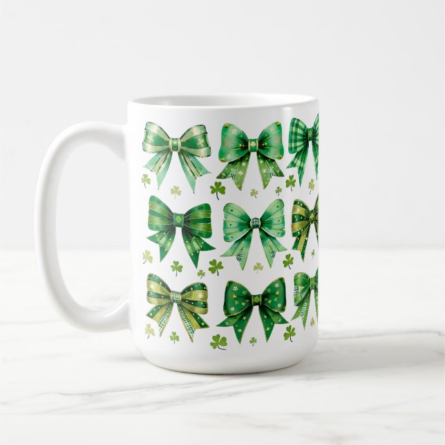 RADER AV GRÖNT IRISH CELTIC BOWS KAFFEMUGG (Vänster)