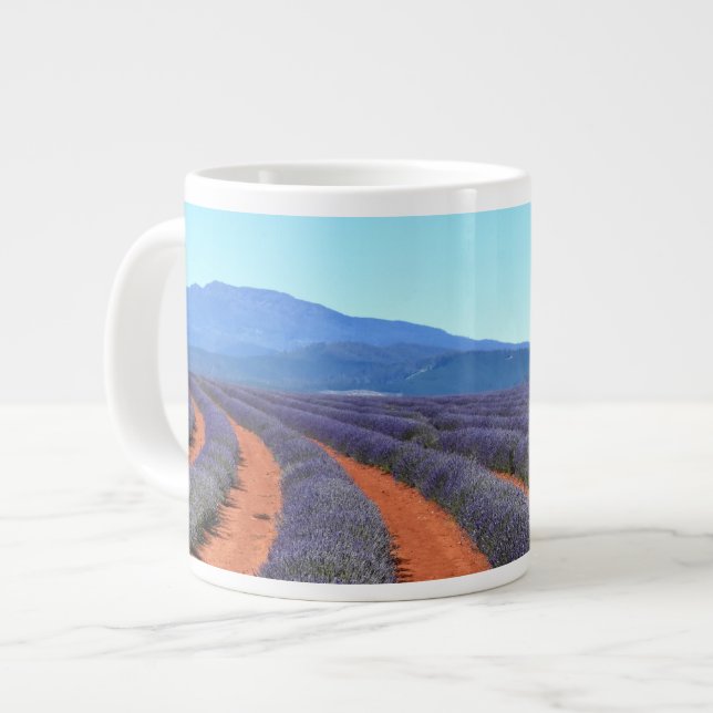 Rader på lavender Plants i Bloom, Tasmania Mugg Jumbo Mugg (Framsida vänster)