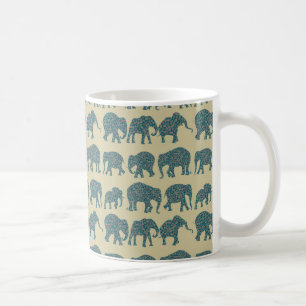 Raderna Paisley Elephants på Beige Coffee Mugg