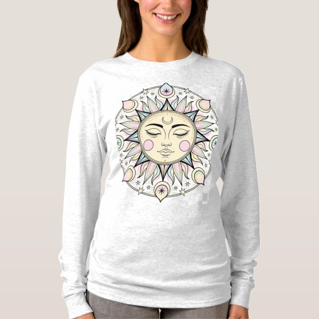 Radiant Boho Sol med Human Ansikte - Mystical Cele T Shirt (Framsida)