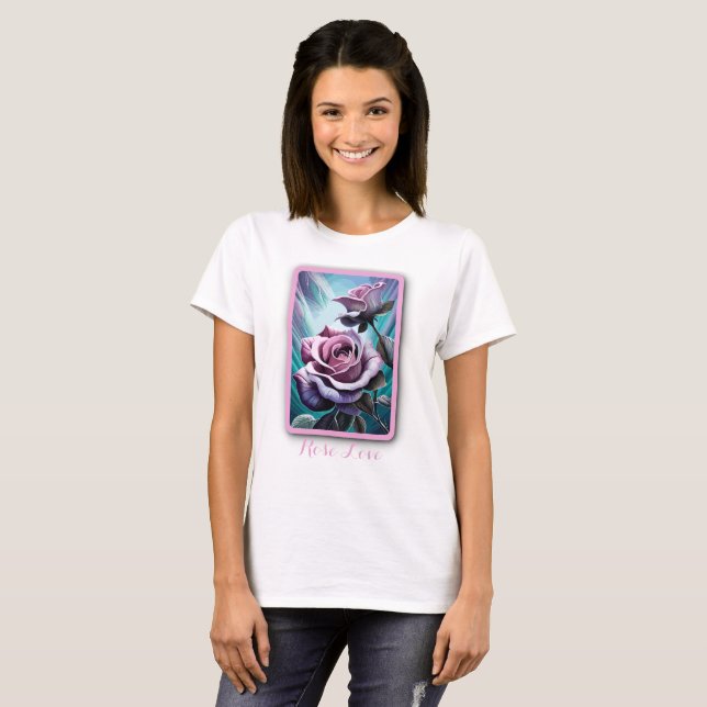 Radiant Ro: Exakt Rosa och Lila Petals T Shirt (Hel framsida)