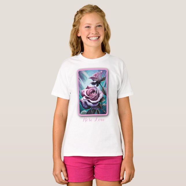 Radiant Ro: Exakt Rosa och Lila Petals T Shirt (Hel framsida)