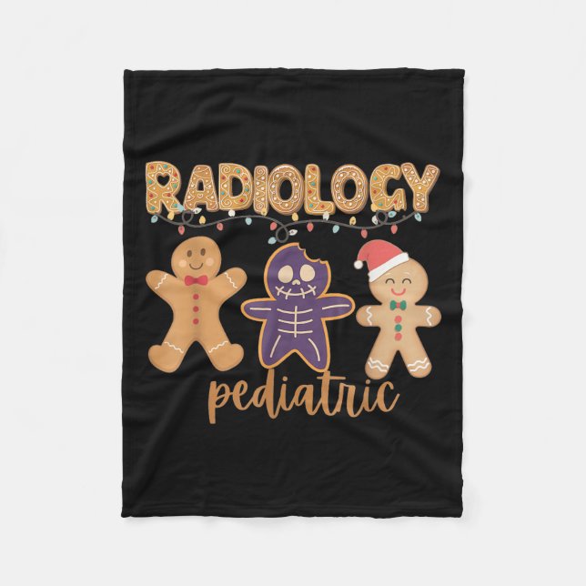 Radiology Tech Pediatric Christmas Gingerbread Man Fleecefilt (Framsidan)