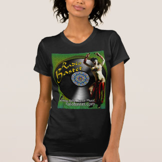Radiosände den liten och nätt utslagsplatsen för tee shirt