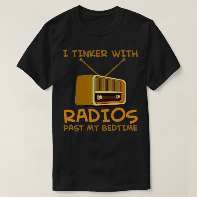 Radiostereo Radioshack Scanner Radios och CD-uppsp T Shirt (Design framsida)